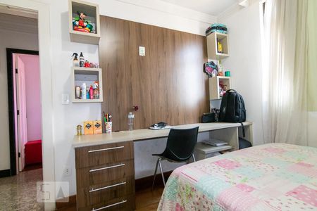Apartamento à venda com 200m², 4 quartos e 3 vagasQuarto