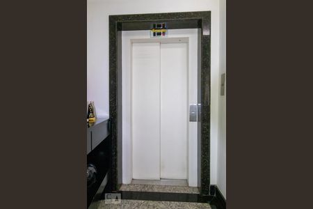 Elevador de apartamento à venda com 4 quartos, 200m² em Eldorado, Contagem