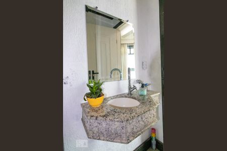 Apartamento à venda com 200m², 4 quartos e 3 vagasLavabo