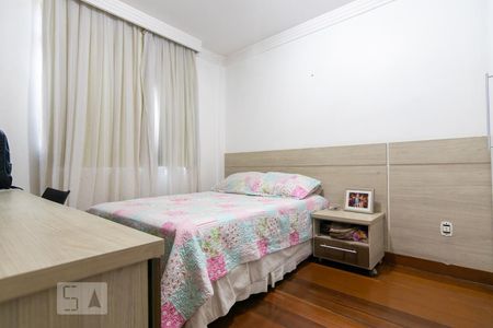 Apartamento à venda com 200m², 4 quartos e 3 vagasQuarto