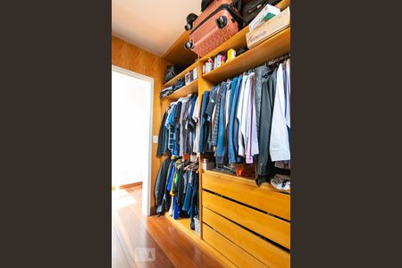 Apartamento à venda com 200m², 4 quartos e 3 vagasCloset