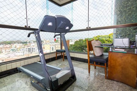 Apartamento à venda com 200m², 4 quartos e 3 vagasVaranda