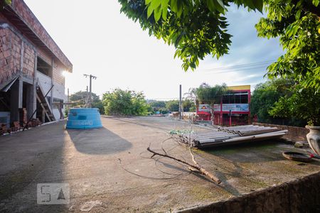 Casa à venda com 175m², 3 quartos e 2 vagas Casa à venda com 175m², 3 quartos e 2 vagasFachada