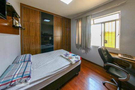 Casa à venda com 360m², 3 quartos e 3 vagasQuarto Suíte