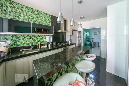 Casa à venda com 360m², 3 quartos e 3 vagasCozinha 2