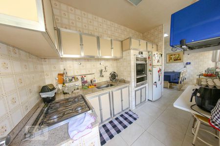 Casa à venda com 360m², 3 quartos e 3 vagasCozinha