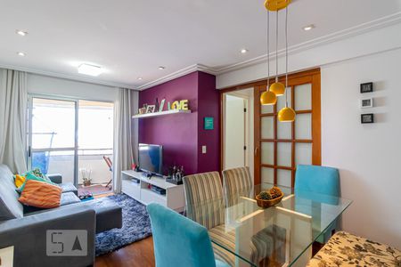 Sala  de apartamento à venda com 2 quartos, 60m² em Vila Gumercindo, São Paulo