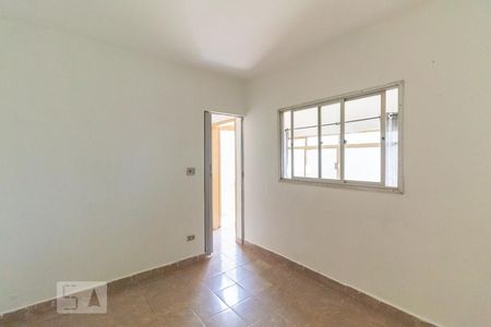 Quarto de casa para alugar com 1 quarto, 60m² em Vila Paulistania, São Paulo