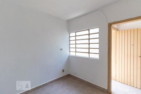 Sala de casa para alugar com 1 quarto, 60m² em Vila Paulistania, São Paulo