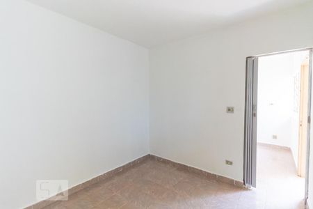 Quarto de casa para alugar com 1 quarto, 60m² em Vila Paulistania, São Paulo