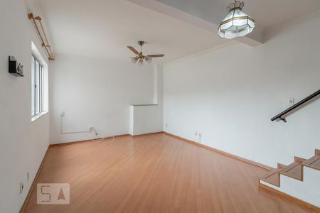 Sala de casa para alugar com 3 quartos, 200m² em Americanópolis, São Paulo