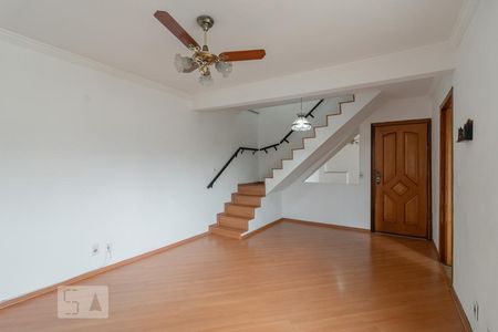 Sala de casa para alugar com 3 quartos, 200m² em Americanópolis, São Paulo