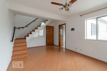 Sala de casa para alugar com 3 quartos, 200m² em Americanópolis, São Paulo