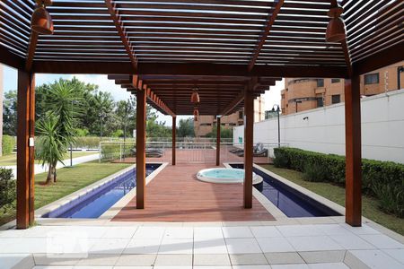 Apartamento para alugar com 155m², 2 quartos e 2 vagas Apartamento para alugar com 155m², 2 quartos e 2 vagasÁrea comum - Piscina