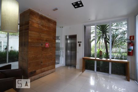 Apartamento para alugar com 155m², 2 quartos e 2 vagas Apartamento para alugar com 155m², 2 quartos e 2 vagasHall do elevador