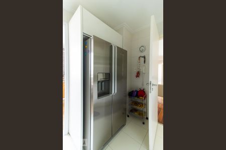 Apartamento para alugar com 155m², 2 quartos e 2 vagas Apartamento para alugar com 155m², 2 quartos e 2 vagasCozinha
