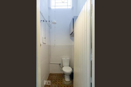 Banheiro de casa para alugar com 1 quarto, 35m² em Liberdade, São Paulo