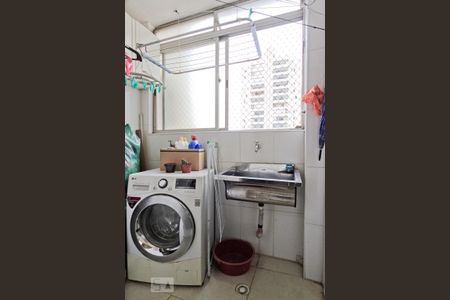 Apartamento à venda com 83m², 2 quartos e 1 vagaÁrea de Serviço