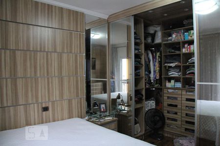 Suite de casa à venda com 3 quartos, 250m² em Jardim Avelino, São Paulo