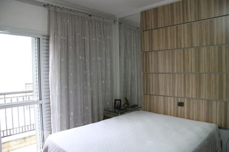 Suite de casa à venda com 3 quartos, 250m² em Jardim Avelino, São Paulo