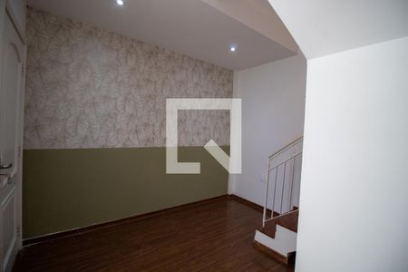 Sala de casa de condomínio à venda com 2 quartos, 120m² em Vila Antônio, São Paulo