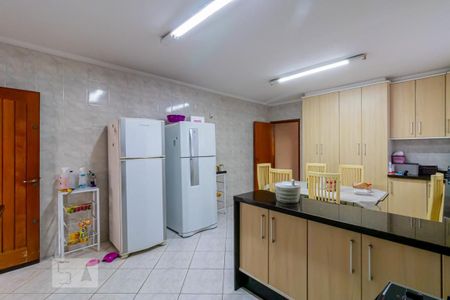 Casa à venda com 298m², 3 quartos e 6 vagasCozinha 