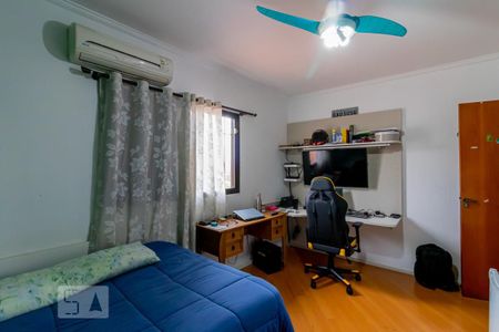 Casa à venda com 298m², 3 quartos e 6 vagasQuarto 2 