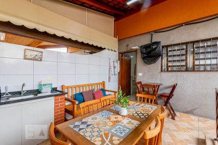 Casa à venda com 298m², 3 quartos e 6 vagasVaranda Gourmet