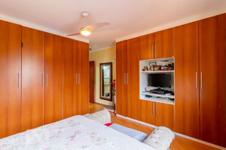 Casa à venda com 298m², 3 quartos e 6 vagasSuíte 