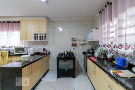 Casa à venda com 298m², 3 quartos e 6 vagasCozinha 