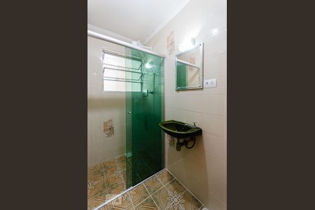 Banheiro de kitnet/studio para alugar com 1 quarto, 35m² em José Menino, Santos