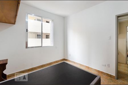 Sala e quarto de kitnet/studio para alugar com 1 quarto, 35m² em José Menino, Santos