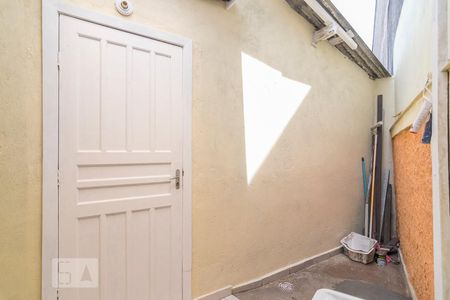 Casa para alugar com 60m², 2 quartos e 1 vagaÁrea de Serviço