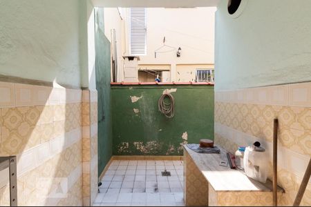 Casa à venda com 200m², 3 quartos e 1 vagaQuintal - área de serviço 