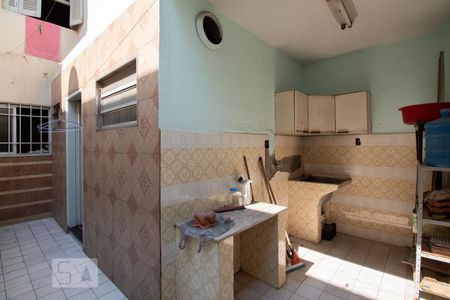 Casa à venda com 200m², 3 quartos e 1 vagaQuintal - área de serviço 