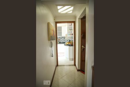 Apartamento à venda com 90m², 3 quartos e 2 vagasCorredor 2