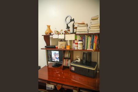 Apartamento à venda com 90m², 3 quartos e 2 vagasQuarto 2