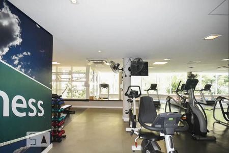 Apartamento à venda com 132m², 3 quartos e 2 vagas Apartamento à venda com 132m², 3 quartos e 2 vagasAcademia