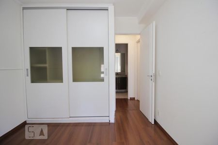 Quarto de apartamento à venda com 3 quartos, 132m² em Paraíso do Morumbi, São Paulo