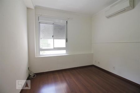 Quarto de apartamento à venda com 3 quartos, 132m² em Paraíso do Morumbi, São Paulo