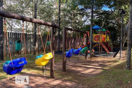 Apartamento à venda com 132m², 3 quartos e 2 vagas Apartamento à venda com 132m², 3 quartos e 2 vagasÁrea Comum - Playground