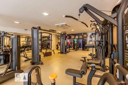 Apartamento à venda com 132m², 3 quartos e 2 vagas Apartamento à venda com 132m², 3 quartos e 2 vagasAcademia