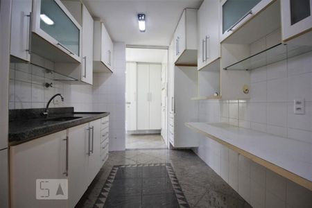 Apartamento à venda com 132m², 3 quartos e 2 vagasCozinha