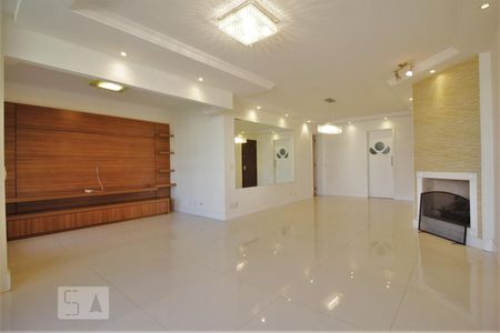 Sala de apartamento à venda com 3 quartos, 132m² em Paraíso do Morumbi, São Paulo