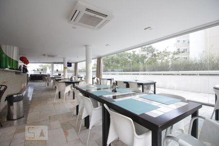 Apartamento à venda com 132m², 3 quartos e 2 vagasRestaurante