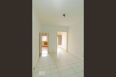 Sala de apartamento para alugar com 1 quarto, 45m² em Leme, Rio de Janeiro
