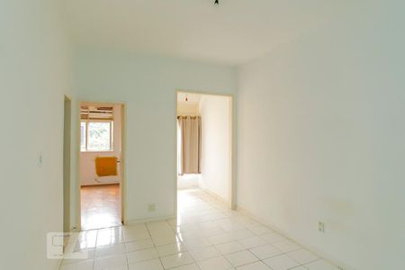 Sala de apartamento para alugar com 1 quarto, 45m² em Leme, Rio de Janeiro