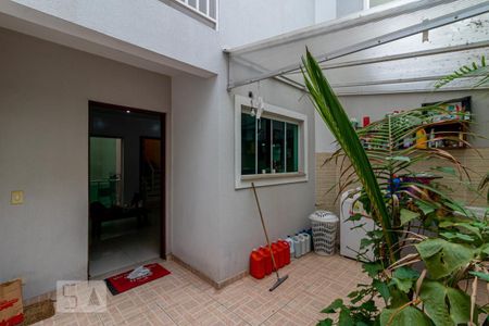 Casa à venda com 200m², 3 quartos e 4 vagasÁrea de Serviço