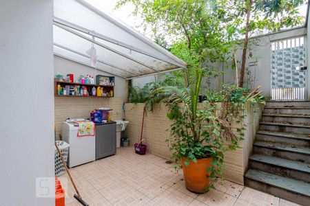 Casa à venda com 200m², 3 quartos e 4 vagasÁrea de Serviço