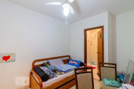 Casa à venda com 200m², 3 quartos e 4 vagasSuíte 2